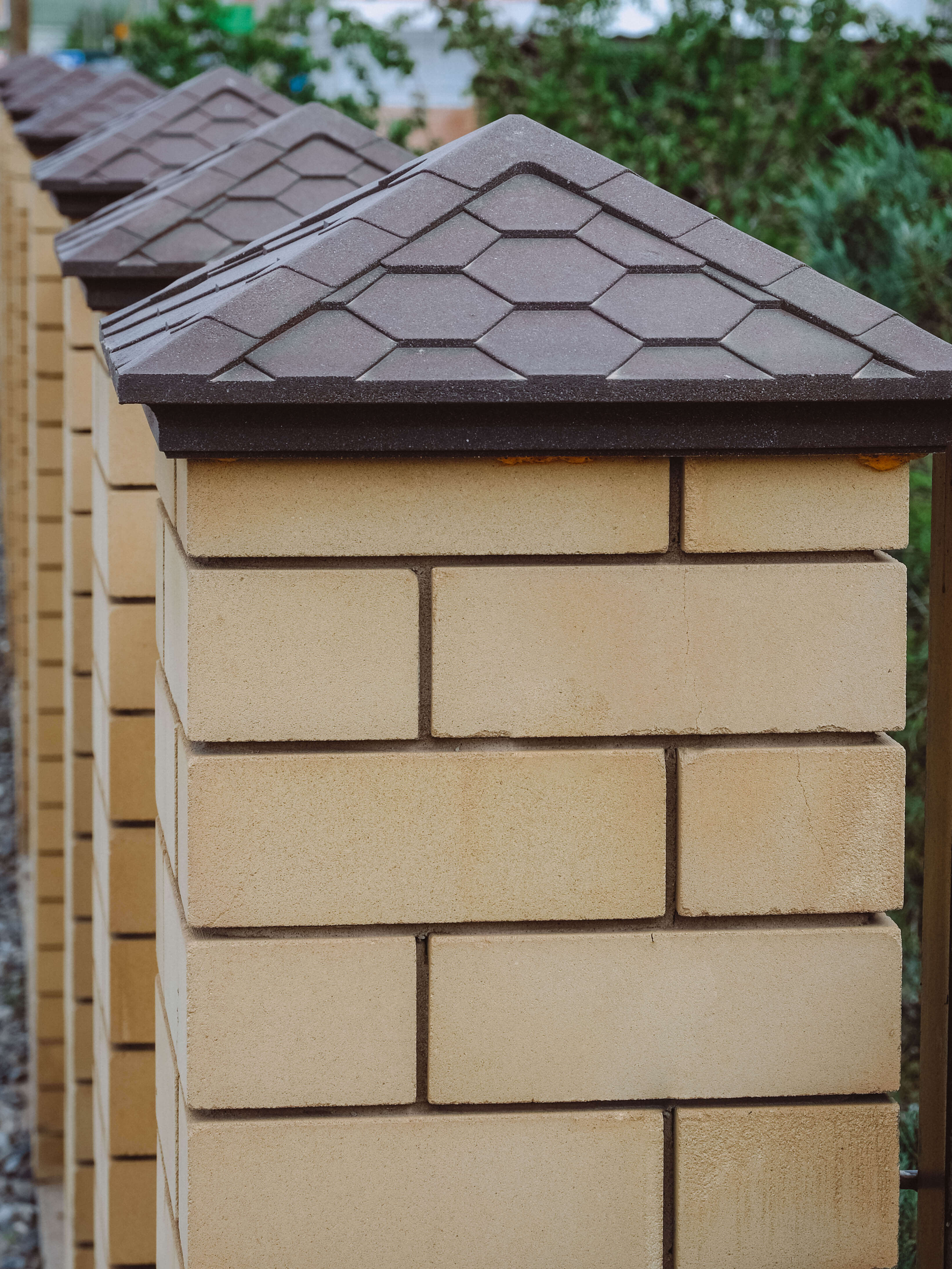 Колпак Zking Эверест Коричневый на столб 1.5х1.5 кирпича (390х390мм) в Рязани фото